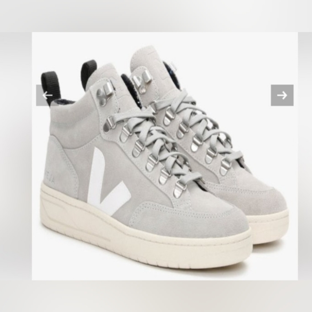 Veja Women's High-Top Sneakers